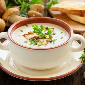 Как сварить суп из сушеных грибов