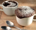 Πώς να μαγειρέψετε cupcake σοκολάτας στο φούρνο μικροκυμάτων