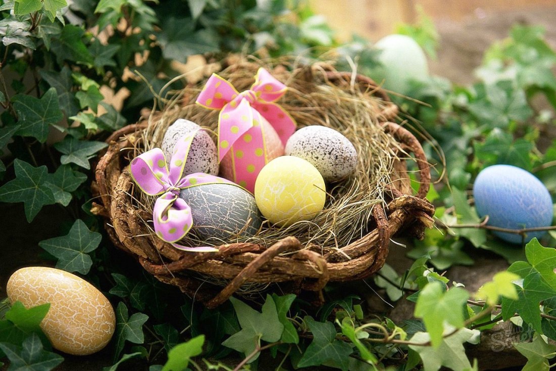 How to paint eggs for easter