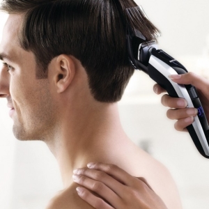 Foto hur man klippte mäns hårklippsmaskin