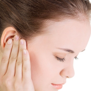 Fotografie Proč klepání v uchu