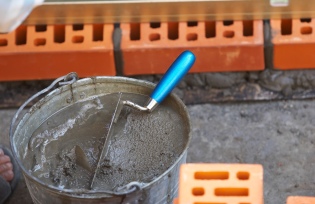 Hur man gör cementmortel