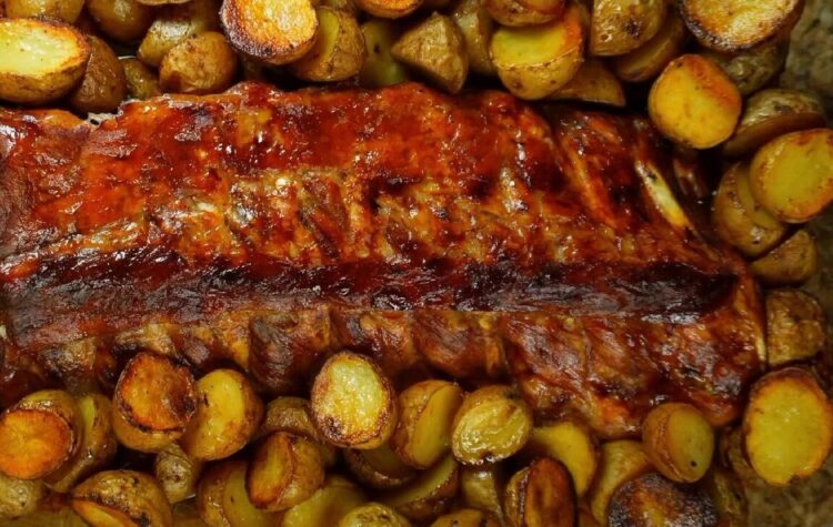 Картофельный пирог с сыром и луком